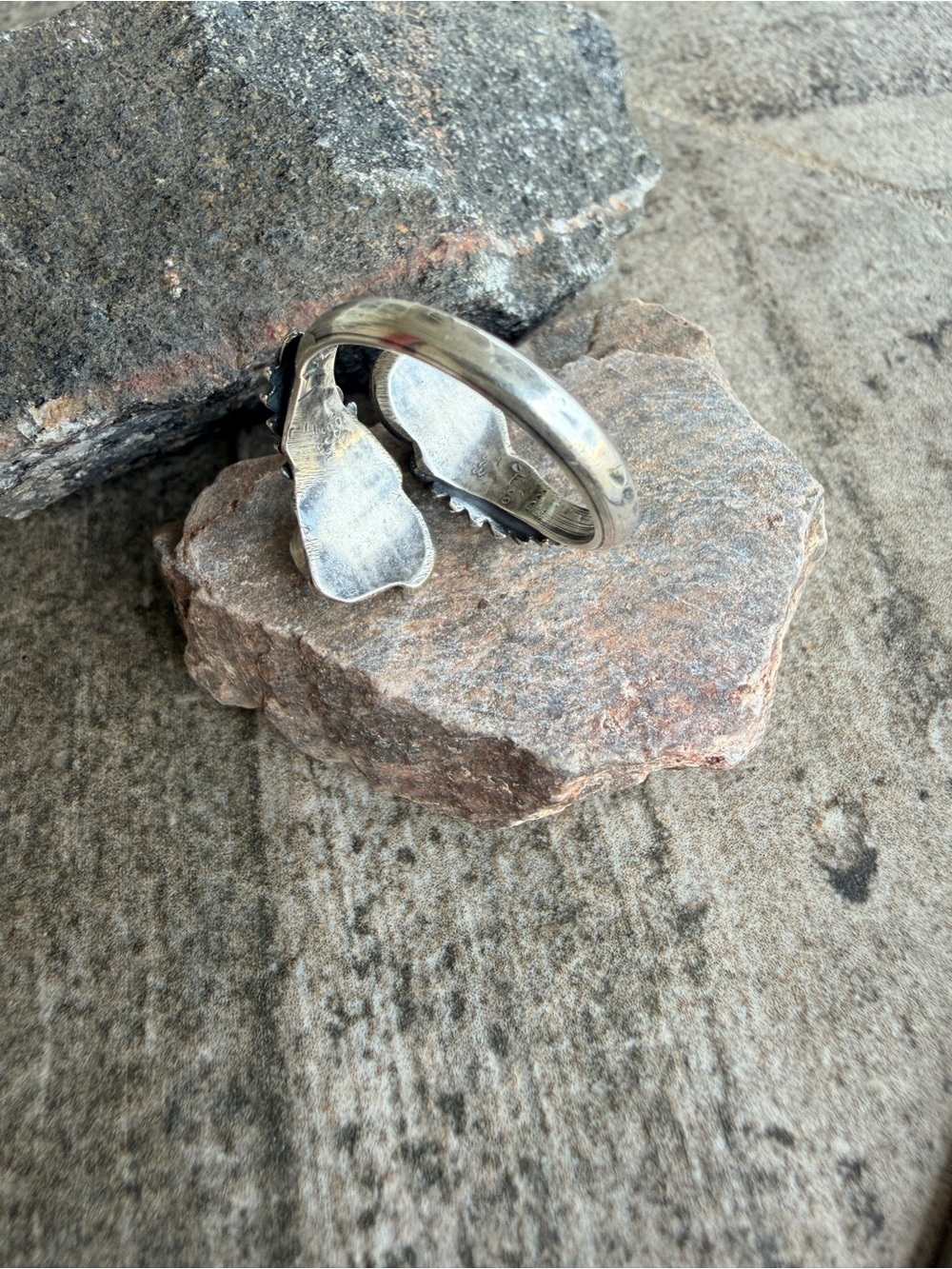 Pink Conch Bypass Wrap Ring - Picture 2 of 3